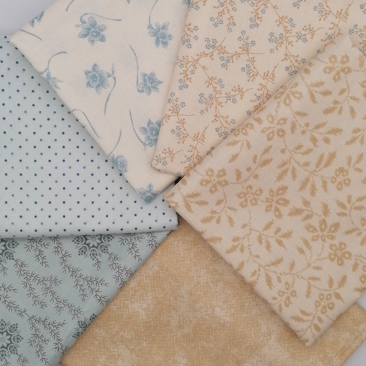Blue Fat Quarter Bundle - LBQ8 image 0
