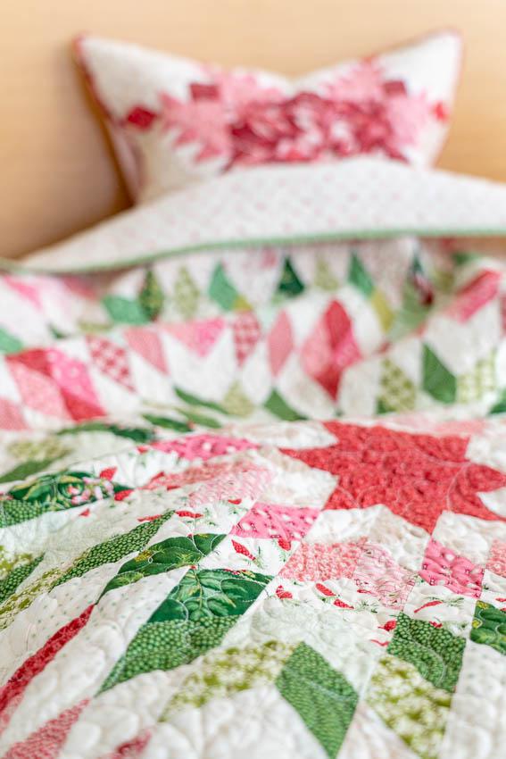 Amaryllis Noel Quilt Pattern
