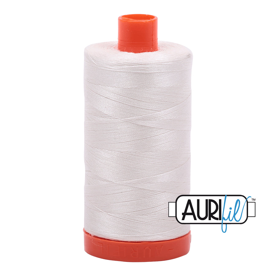 6722 Sea biscuit 1300m Aurifil Spool