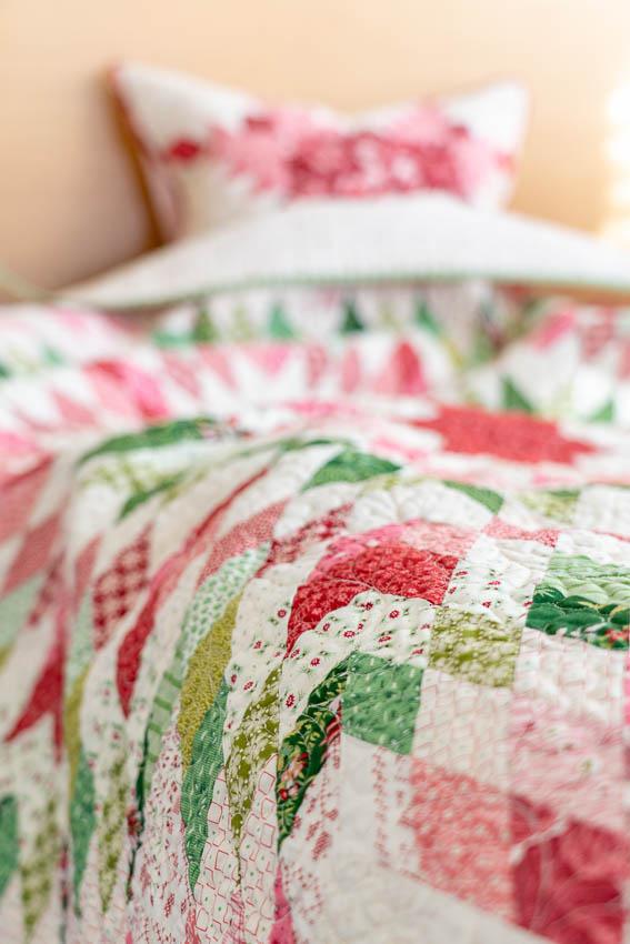 Amaryllis Noel Quilt Pattern