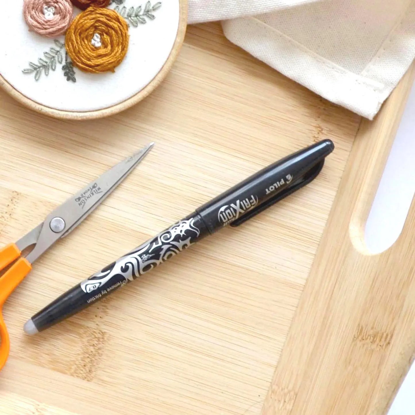 Black Frixion Ball Erasable Gel Pen | Pilot FX7-BLK
