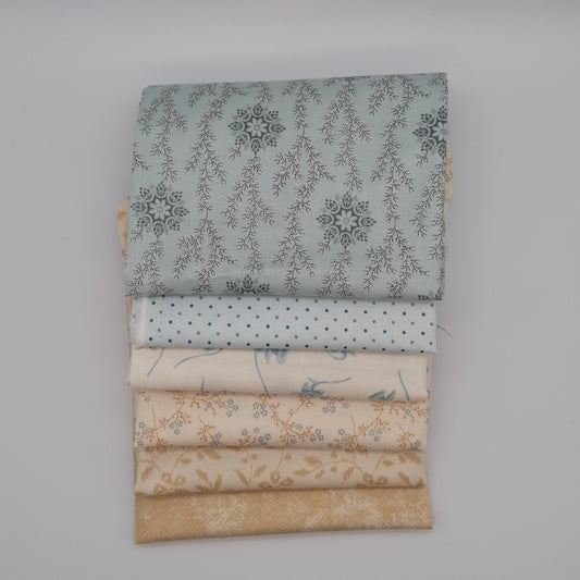 Blue Fat Quarter Bundle - LBQ8 image 1