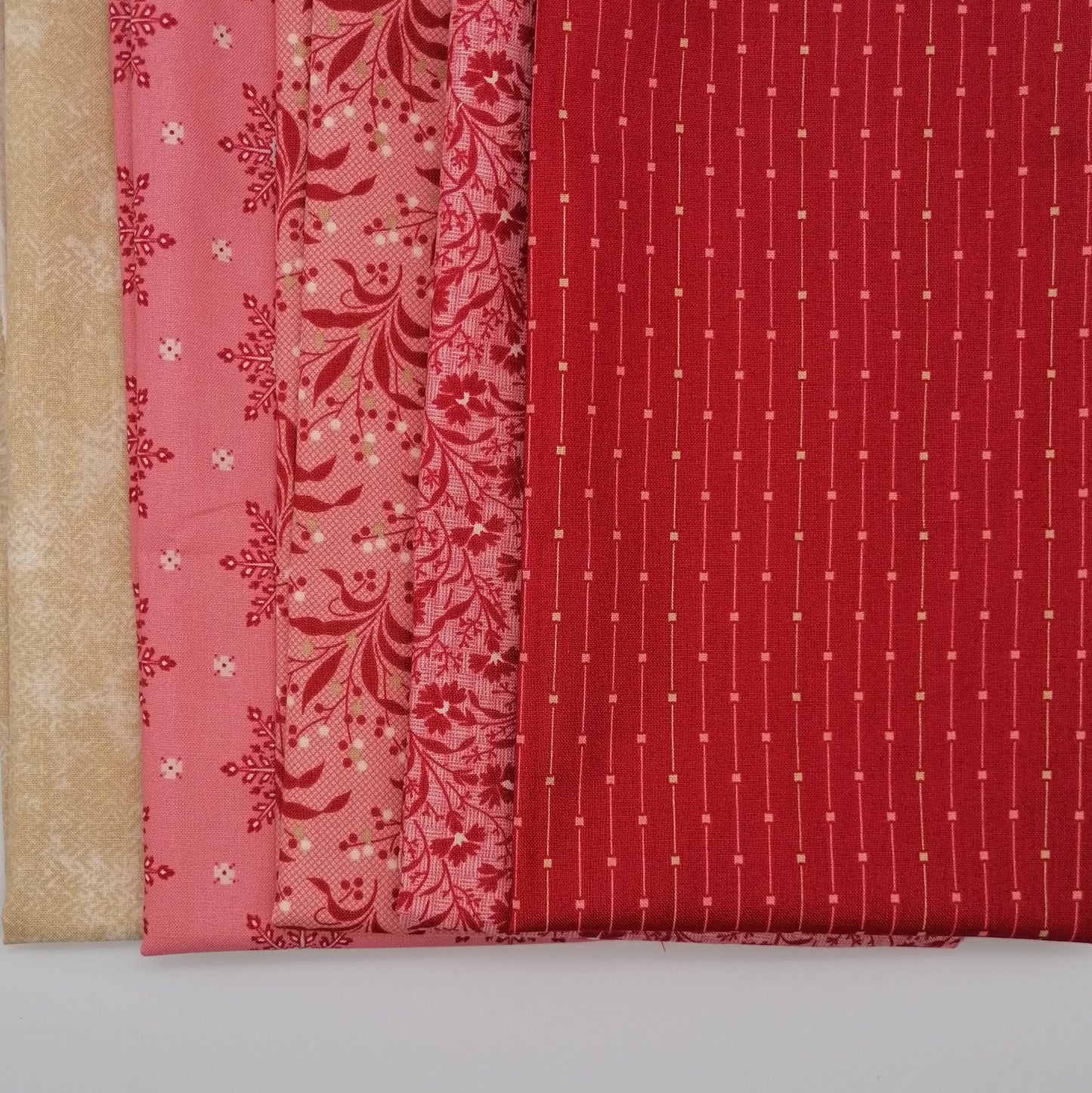 Laundry Basket Quilt Fat Quarter Bundle LBQ7 image 2