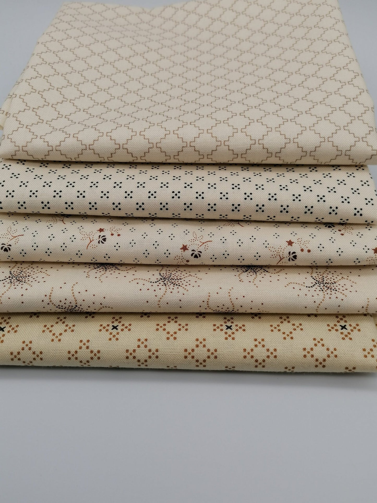 Kim Diehl Fat Quarter Bundle - KD3 - 5 Fabrics Cream image 0