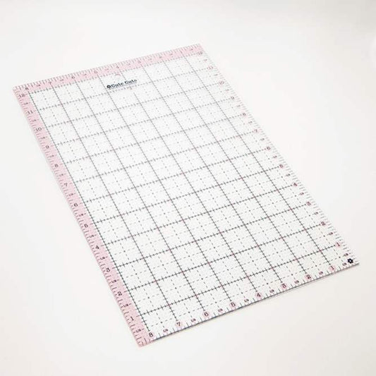 Lori Holt Cute Cuts™ Ruler 8 1/2" x 12 1/2" image 0