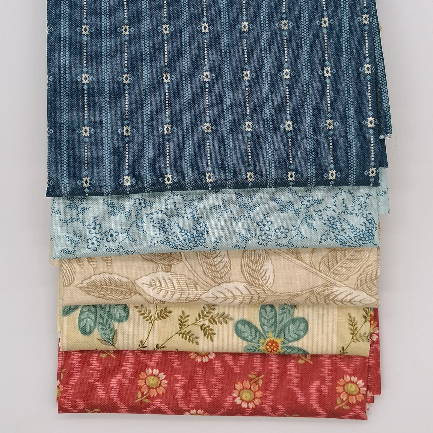 Laundry Basket Quilts Fat Quarter Bundle LBQ27 | 5 Fat Quarters