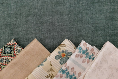 Fat Quarter Bundle - LBQ12