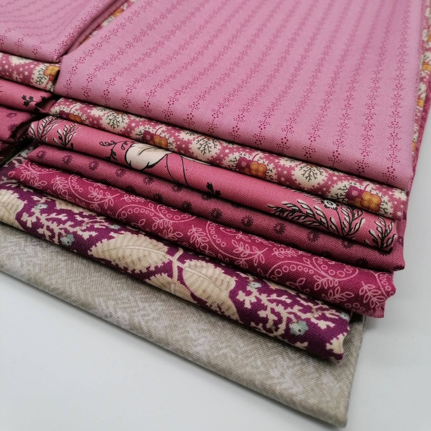 Purple Fat Quarter Bundle - LBQ11