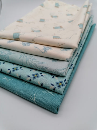 Blue Fat Quarter Bundle - LBQ9